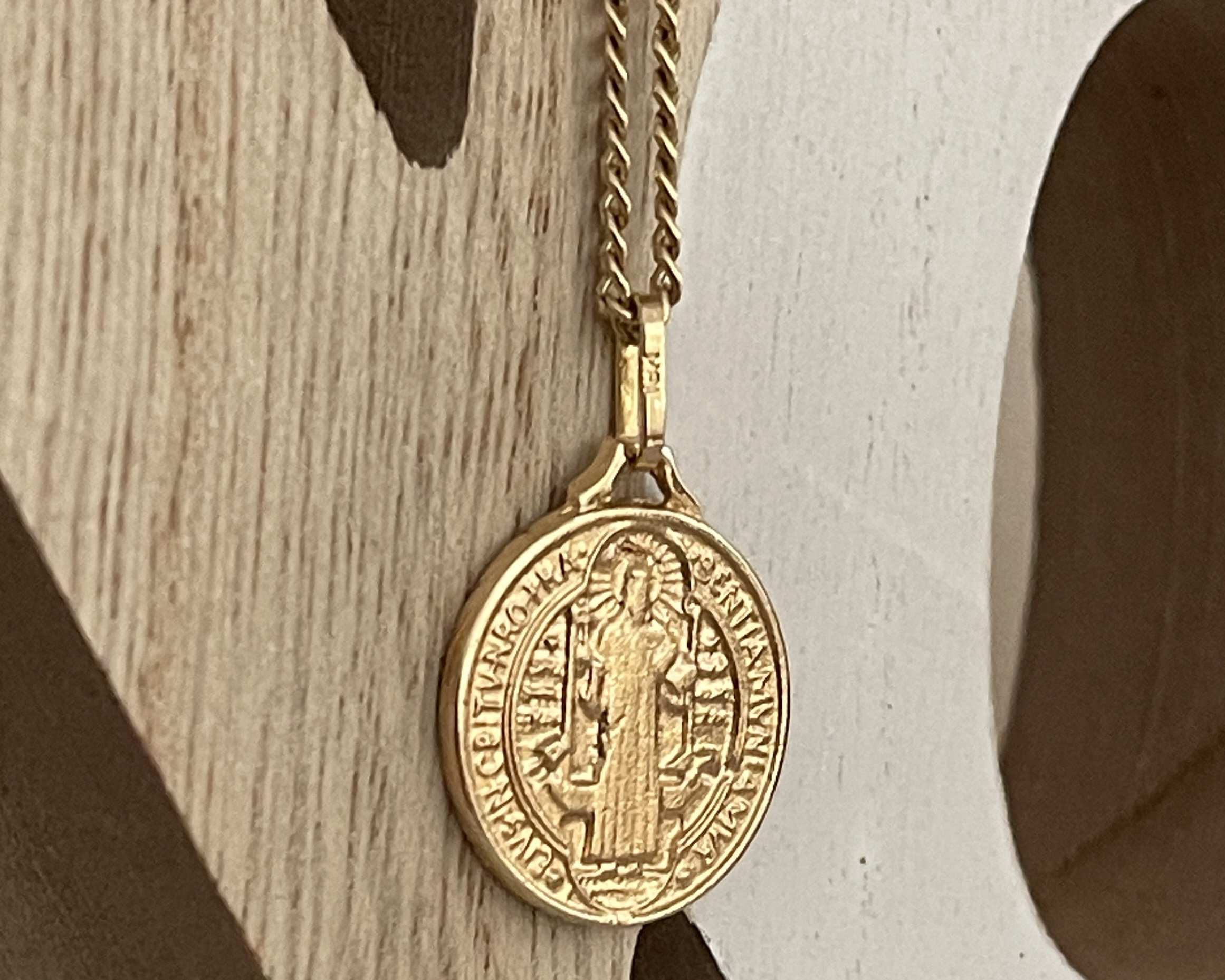 Medalla San Benito de Abad